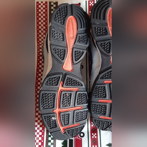 Nike Dual Fusion Trail Running Shoes - Picture 15 of 16